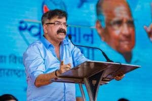“शेरास सव्वाशेर गुजराती, मारवाडी मराठी लोकांना लाथ घालतो तेव्हा…”, मुंबईतील ‘त्या’ प्रकारावर आव्हाडांची टिप्पणी jitendra awhad