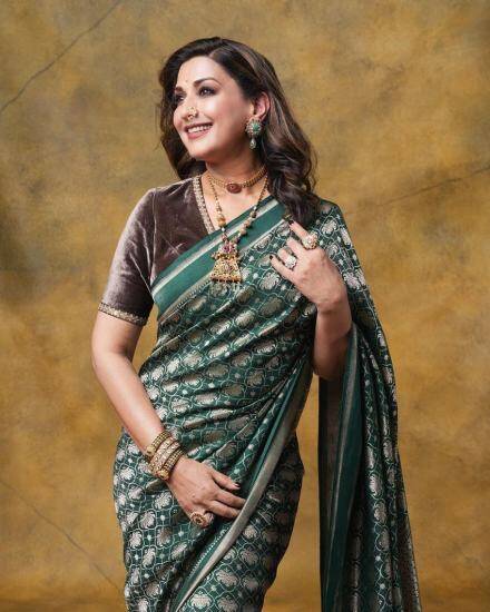 Sonali Bendre in Green Saree