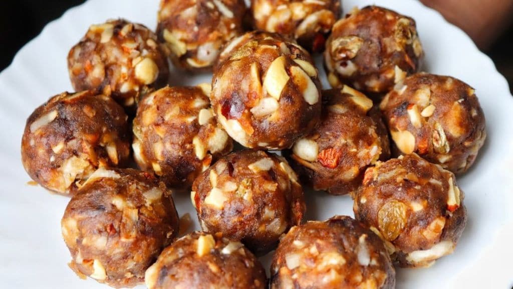 khajoor laddu recipe