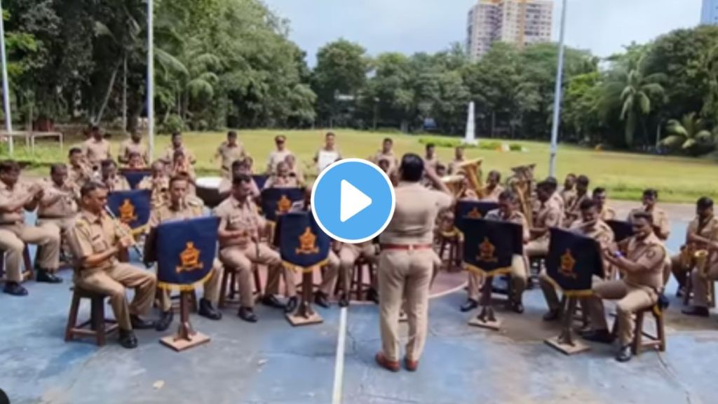 music performance on song Deva Shree Ganesha by Mumbai Police Band