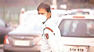air pollution in delhi reduces residents life