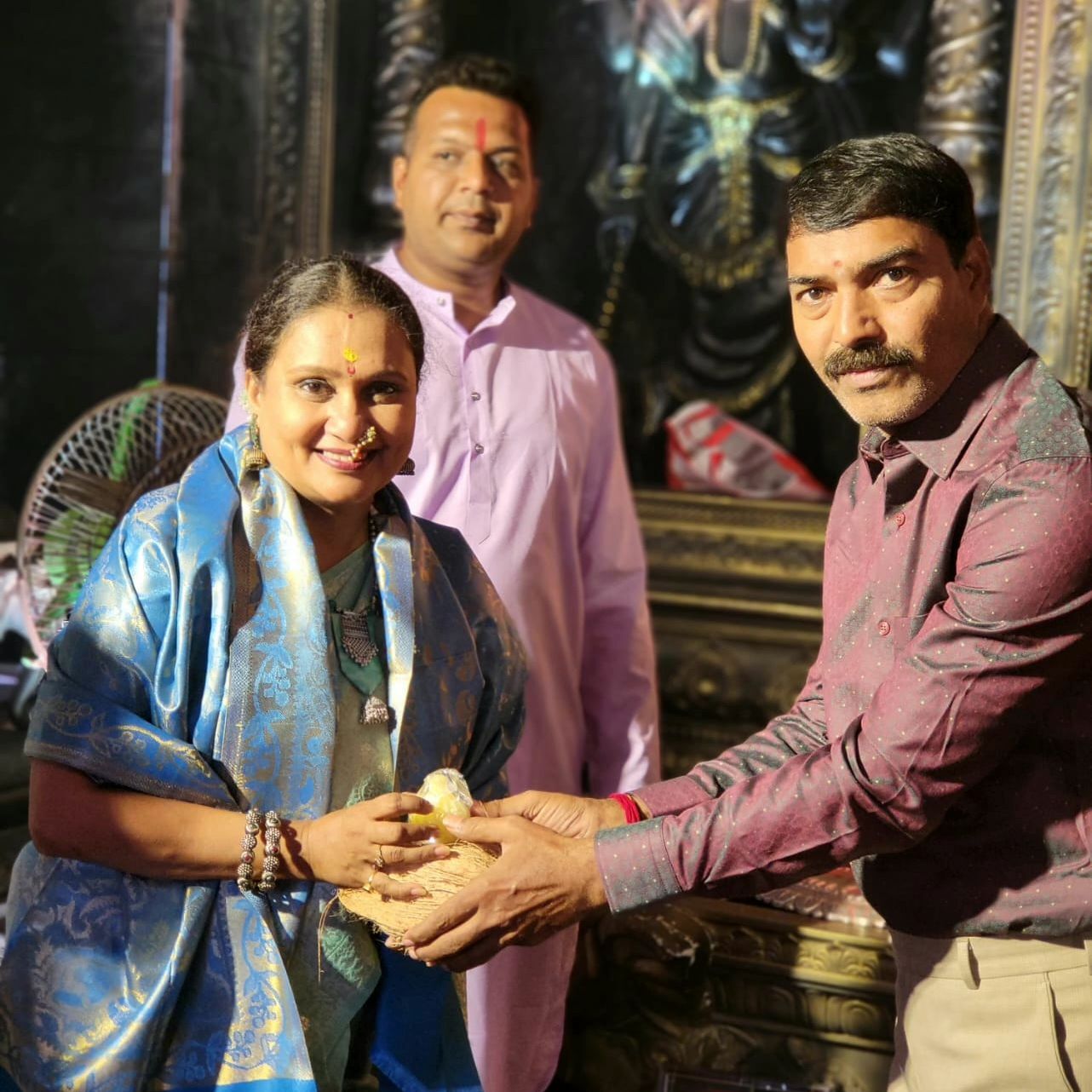 priya berde ganpati darshan 5