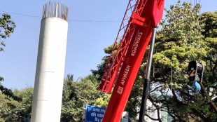 construction pillars route Puneri Metro final stage pune