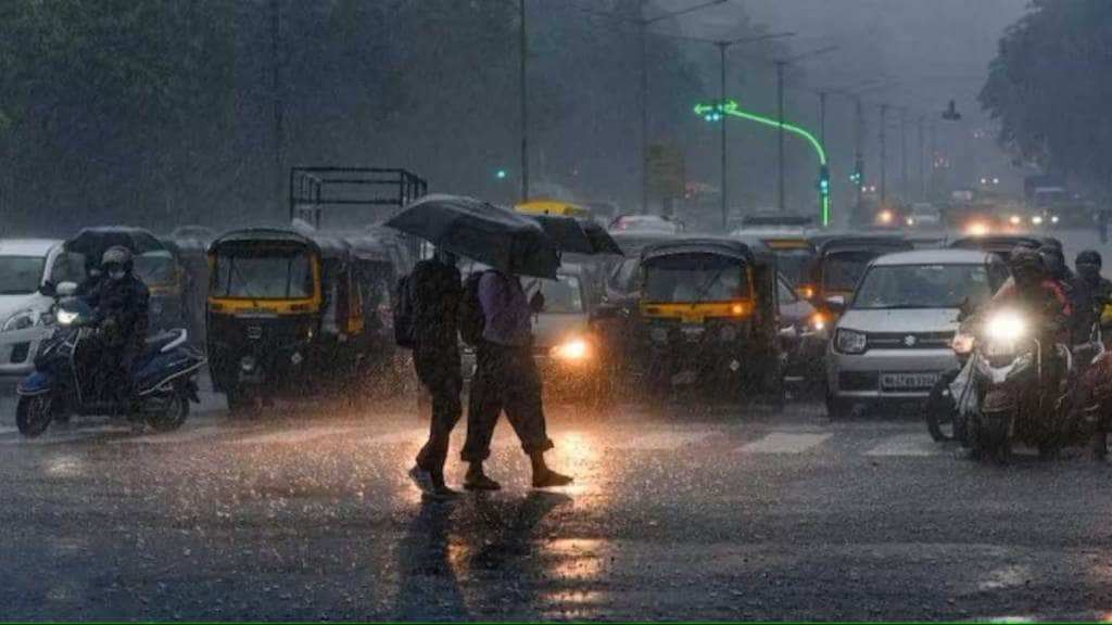 roads waterlogged traffic disrupted due to heavy rain in pimpri chinchwad