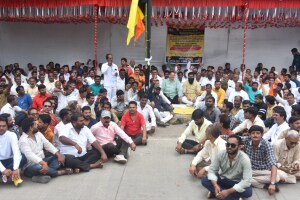 नाशिक शहरातील बस, रिक्षा आंदोलनांमागे श्रमिक सेनेचा असाही योगायोग shramik sena same union leads Citylink buses rickshaw-taxi drivers nashik