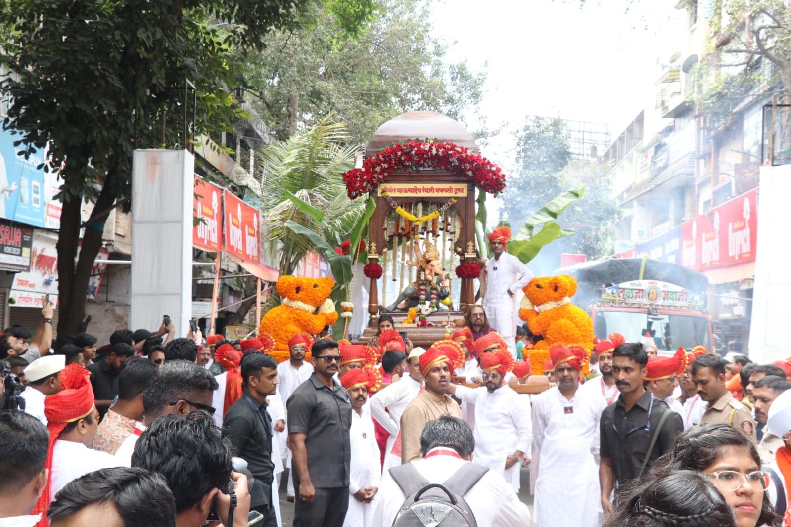 Ganesh Mandals ganpati in Pune city
