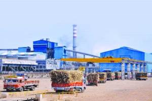 maharashtra government loan guarantee to sugar factories