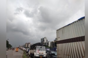 मुंब्रा पनवेल महामार्गावर नावडे ते रोडपाली वाहतूक कोंडी traffic on mumbra panvel highway