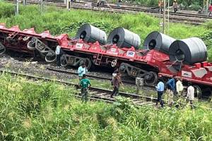 goods train derailed