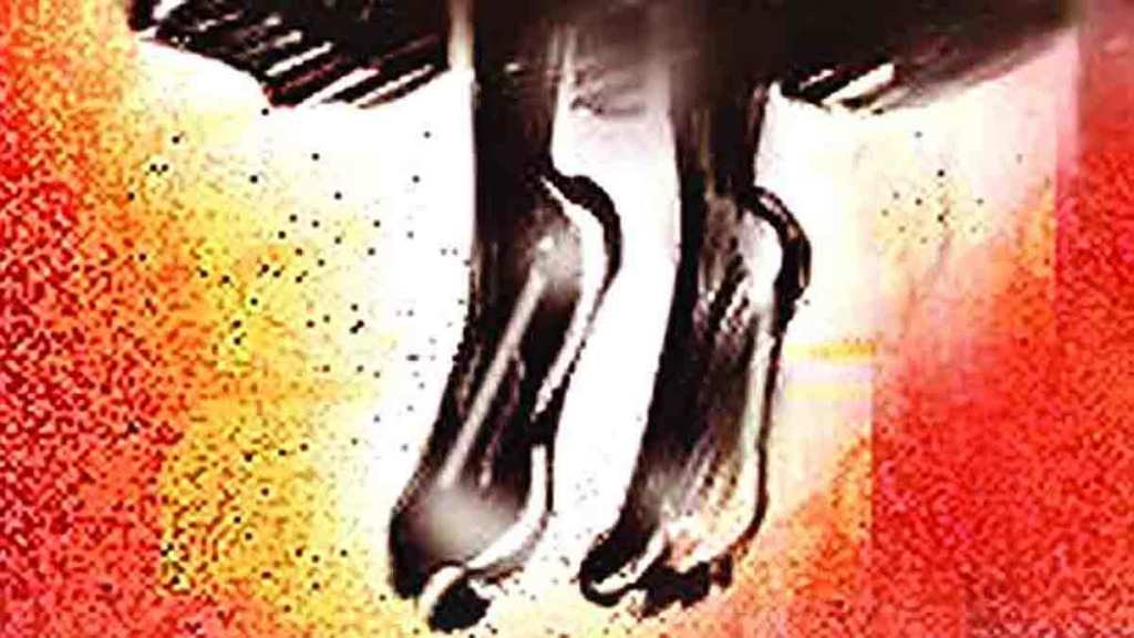 26 year old woman committed suicide in pune