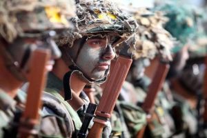 सैन्यदलात भरती, करा विनामूल्य अर्ज Army-Recruitment