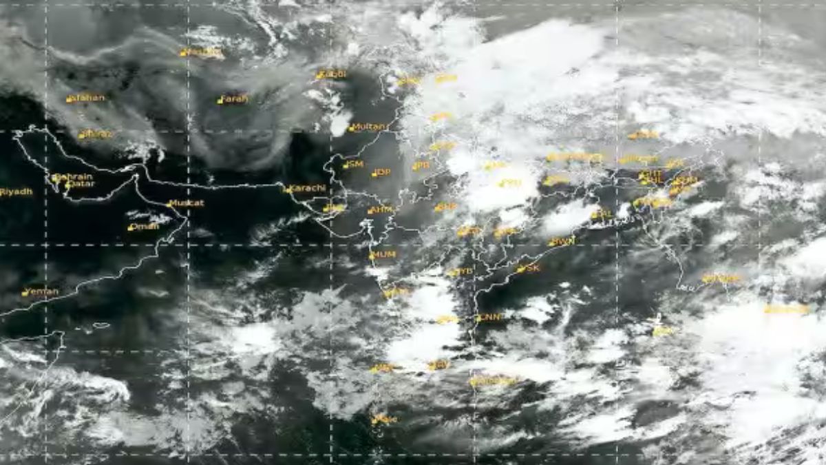 low pressure area in the Bay of Bengal
