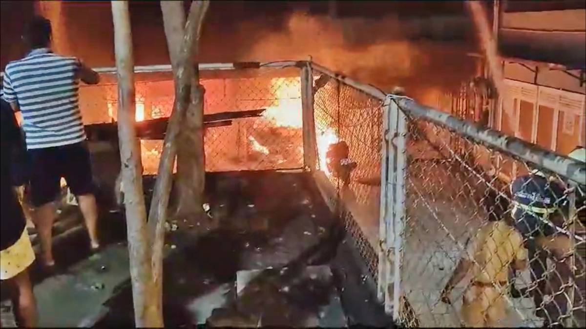 Mumbai Goregaon Building Fire Updates in Marathi