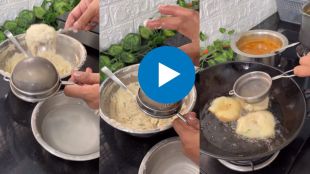 How to prepare medu vada using tea strainer