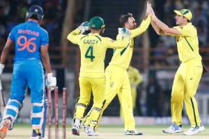 IND vs AUS: टीम इंडियाने वनडेत प्रथमच नोंदवला ‘हा’ लाजिरवाणा विक्रम, ४० वर्षे जुन्या इतिहासाची झाली पुनरावृत्ती India vs Australia Cricket Score Updates in Marathi