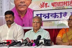 “…तर आम्ही सर्व कंत्राटी कर्मचाऱ्यांना ‘पर्मनंट’ करू”, प्रकाश आंबेडकरांची घोषणा Prakash Ambedkar on government recruitment