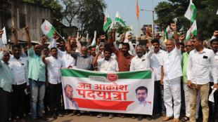 Public protest march to demand Rs 400 per tonne for sugarcane sangli
