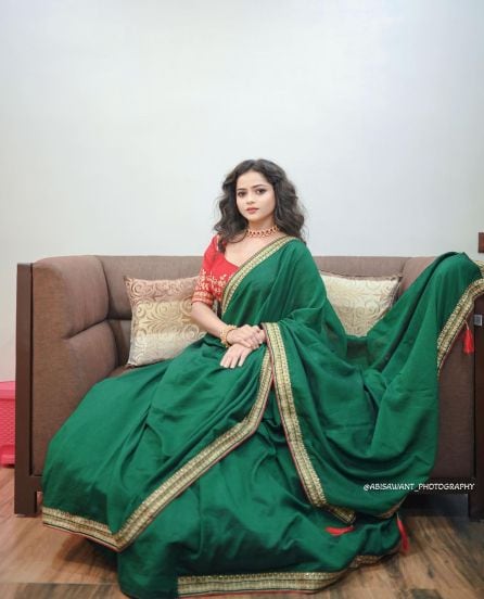 Shivali Parab Shimmery Saree