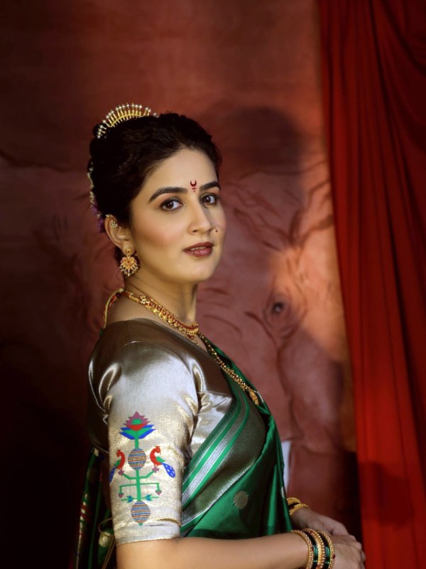 Vaidehi Parashurami Green Nauvari Saree