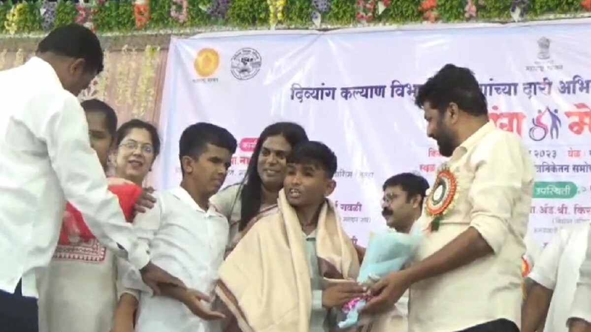 Bachchu Kadu criticized government