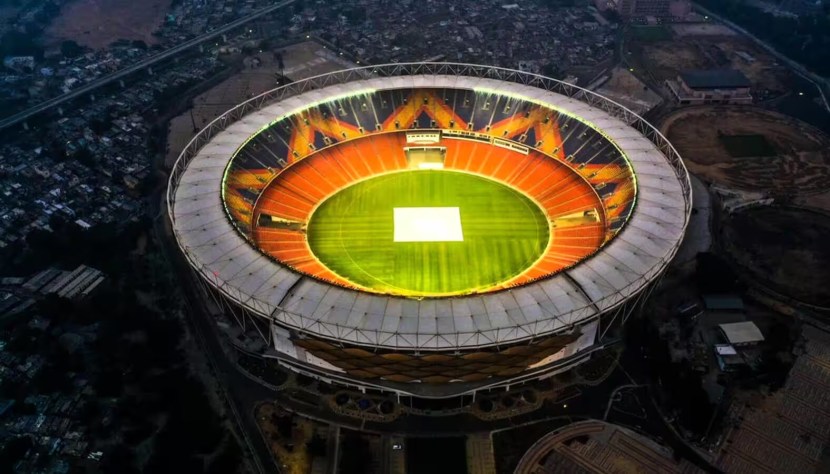 अहमदाबादच्या नरेंद्र मोदी स्टेडियमवर १४ ऑक्टोबरला दोन्ही संघ भिडतील. हा सामना विश्वचषकातील सर्वात महत्त्वाच्या सामन्यांपैकी एक आहे.