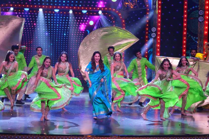 Zee Marathi Awards Madhuri Dixit Malaika Arora