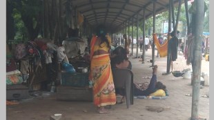 kopar khairane railway station, slum dwellers settled slums, place dirty