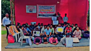 mumbai mpsc passed engineers on hunger strike, hunger strike at azad maidan, not received appointment letter
