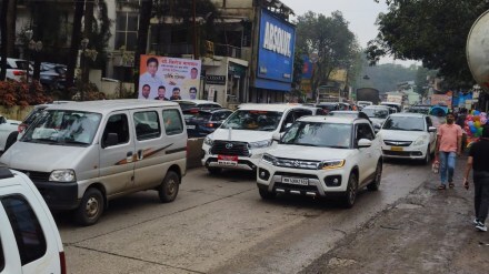 huge rush of tourists in lonavala