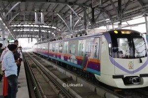 पुणे मेट्रो वारंवार का बंद पडतेय? जाणून घ्या कारणे… pune metro shut downs frequently, bird hits overhead wire