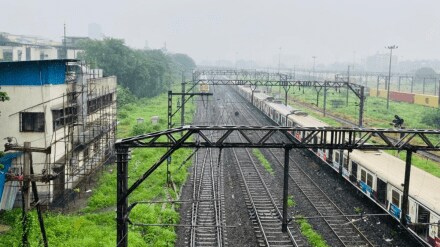 One person died two were seriously injured Deccan Queen express Kalyan railway station