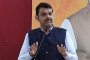 “एक अफवा सकाळी सोडायची, दुसरी अफवा संध्याकाळी सोडायची”; फडणवीसांचं विधान चर्चेत, नेमकं काय म्हणाले? devendra fadnavis (7)