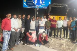 अंमली पदार्थांच्या तस्करीचीही ‘समृद्धी’! मेहकरनजीक समृद्धी महामार्गावर ४३ किलो गांजा जप्त ganja seized on Samriddhi highway near Mehkar