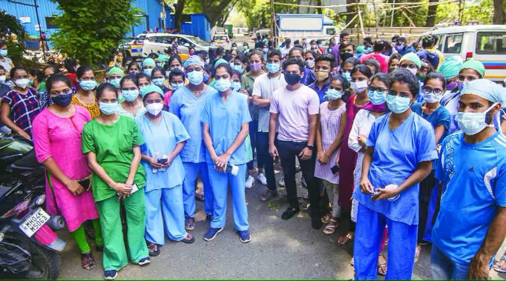 four thousand bmc health workers warned of agitation on october 4