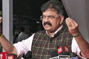 मुंब्र्यात दोन महिन्यात आठ मजली बेकायदा इमारतींची उभारणी; आमदार जितेंद्र आव्हाड यांचा आरोप MLA Jitendra Awad alleged eight floor illegal buildings constructed Mumbra two months