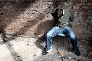 बुलढाणा: डोळ्यात मिरची पूड टाकून युवकाचे अपहरण Kidnapping youth putting chilli powder his eyes buldhana