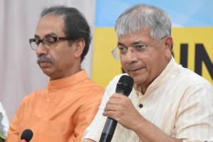 “ठाकरेंबरोबर साखरपुडा झालाय, पण लग्नासाठी दोन भटजी…”; प्रकाश आंबेडकरांचं वक्तव्य चर्चेत, म्हणाले… prakash-ambedkar Uddhav Thackeray