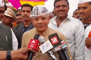 “शिवसेनेसोबत ‘बोलणी’ झाली, पण लग्नाची तारीख निघायची बाकी!” प्रकाश आंबेडकरांची प्रतिक्रिया; म्हणाले, “काँग्रेस, राष्ट्रवादी भटजी, ते…” prakash ambedkar