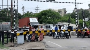 railway gate Ghorpadi closed repair work Pune-Solapur railway traffic diverted alternative route pune