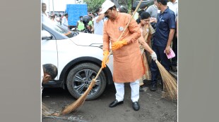 Union Minister Raj Kapil Patil criticized contractors poor work development projects