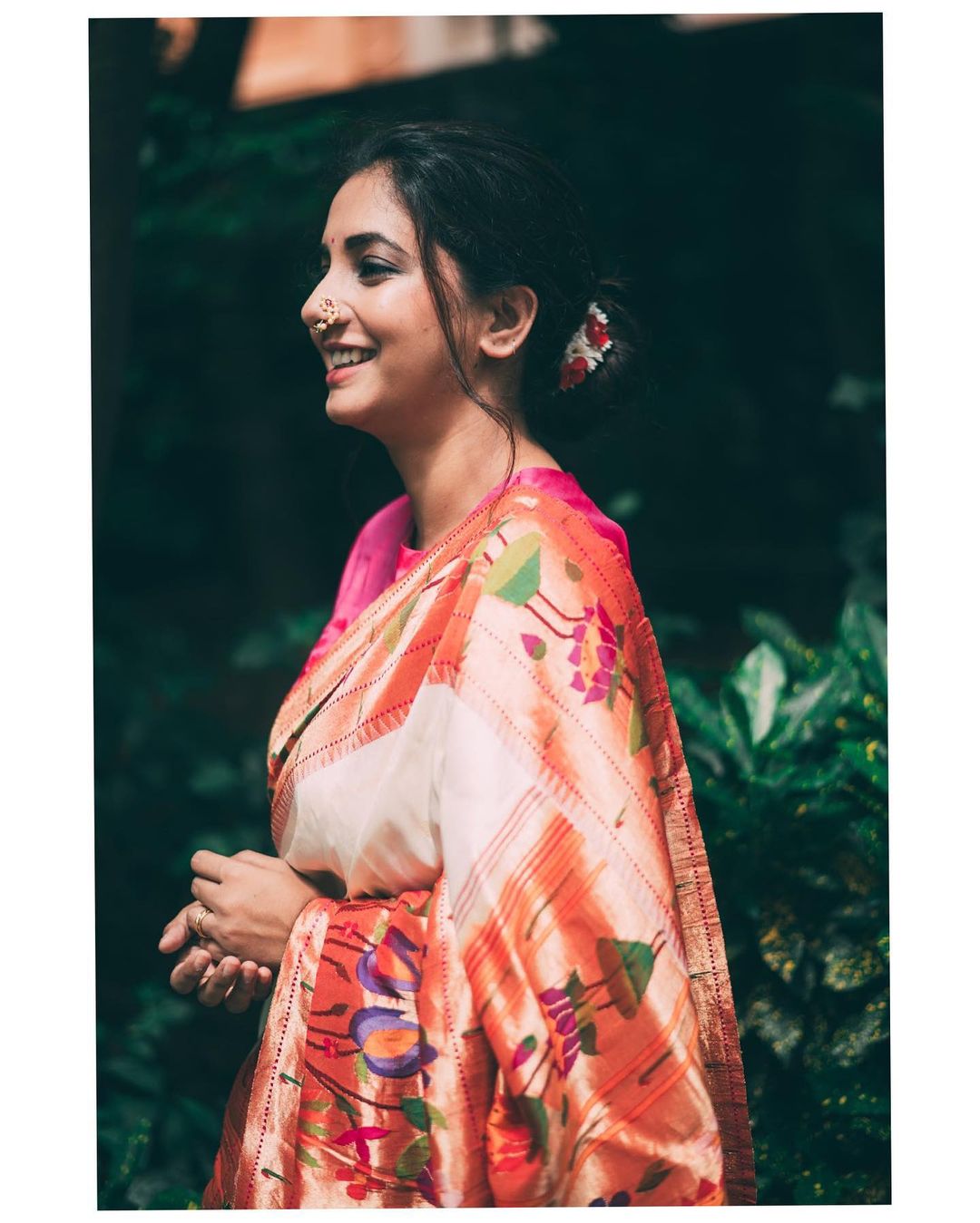 Kashta Saree Photoshoot Pose for girl|| #short #Nauvarisaree - YouTube