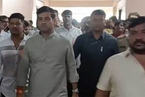 shiv sena mp shrikant shinde challenge to mns mla raju patil over 2024 lok sabha election