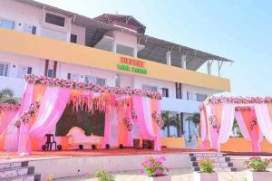 वर्धा : छम छमाछम पार्टी! टार्गेट पूर्ण करणारे कृषी व्यवसायी झाले स्वतःच टार्गेट silver lake farm resort