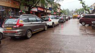 mahabaleshwar panchgani kaas plateau in satara house full with tourist due to consecutive holidays