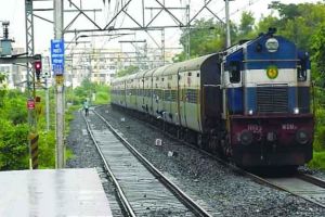 train cancelled on Howrah-Mumbai route