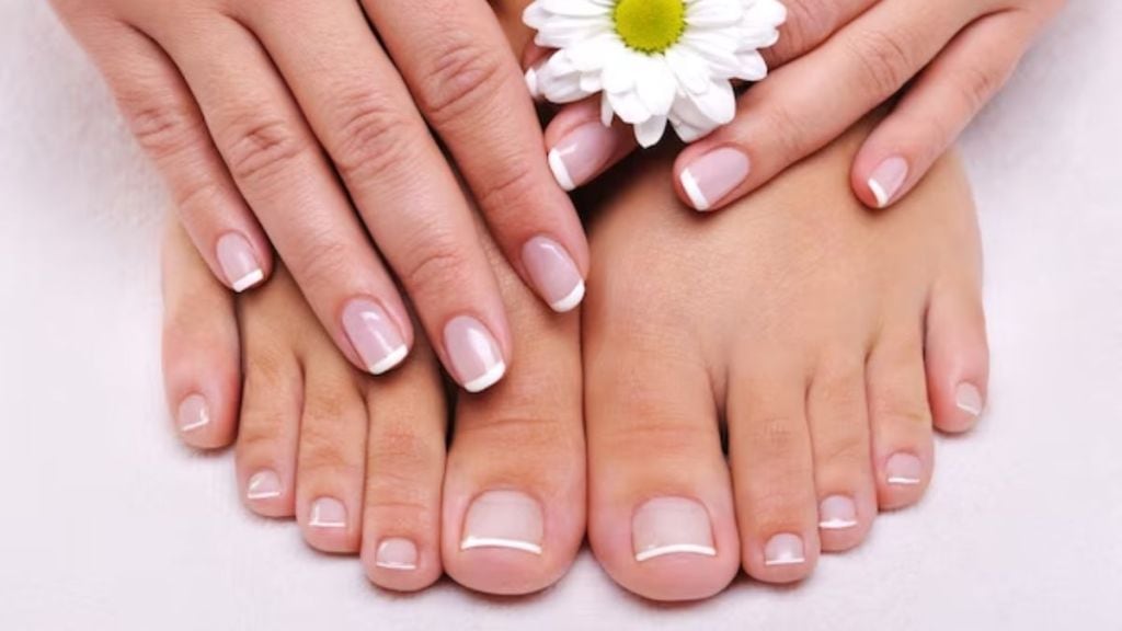tips to keep your nails healthy