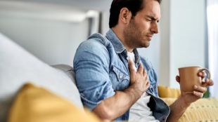 does sticky cholesterol cause heart attacks in early age