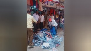 Action against hawkers on Patkar road in Dombivli East