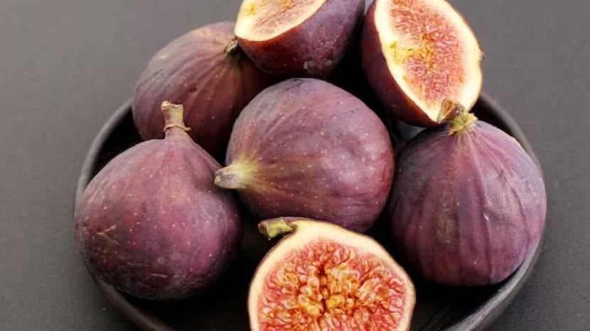 Benefits Of Eating Soaked Anjeer In Water