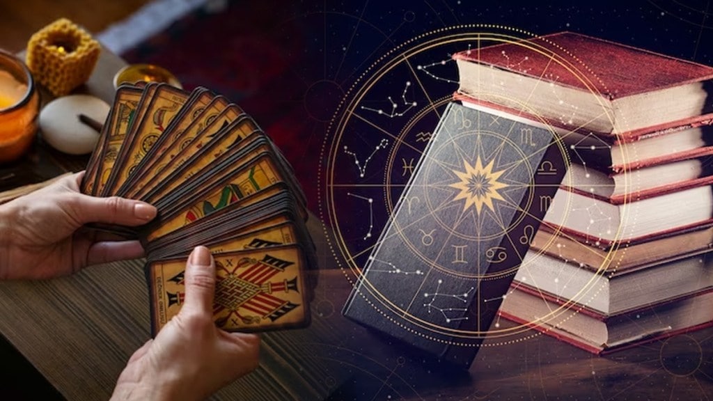 Difference Between Vedic Astrology and Tarot Card Reading